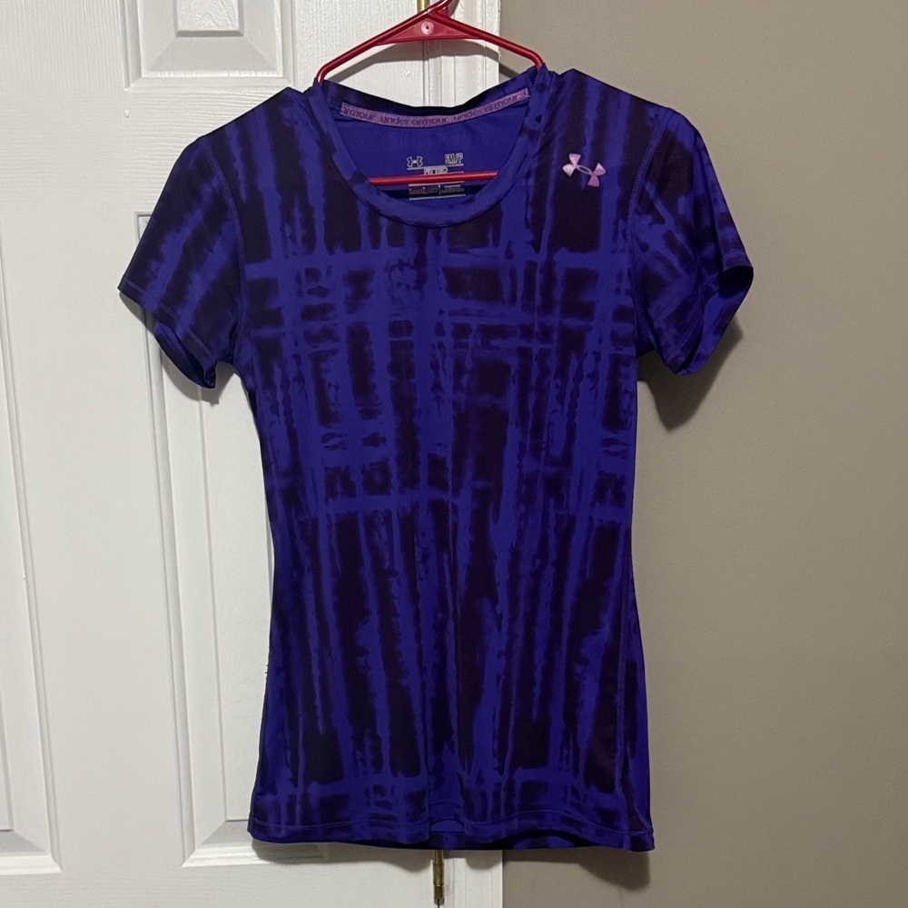 Under Armour Women's Purple Short Sleeve Tee